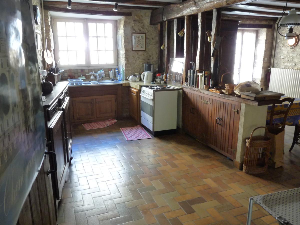 Вилла Moulin De Giroir Migne-Auxances Экстерьер фото